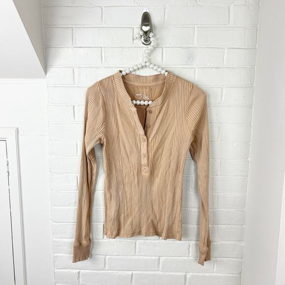 Aerie Road Trip Long Sleeve Henley Ribbed Shirt Size M - Picture 2 of 9